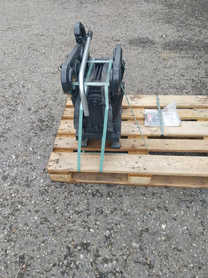 Rädlinger Tilt 8-12 t Powertilt Minibagger MS 08 Zeppelin Neuson - Tiltrotator për Miniekskavator: foto 2 Rädlinger Tilt 8-12 t Powertilt Minibagger MS 08 Zeppelin Neuson - Tiltrotator për Miniekskavator: foto 2