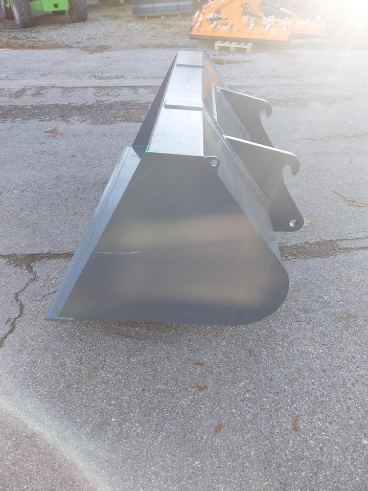 Schaufel 1,8m Radlader Volvo L 30 Cat Komatsu Liebherr Ahlmann - Kovë fadrome: foto 5 Schaufel 1,8m Radlader Volvo L 30 Cat Komatsu Liebherr Ahlmann - Kovë fadrome: foto 5