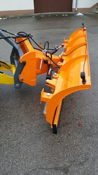 Schneeschild 2,6m Kramer Schlepper Radlader Hoflader Frontlader - Borëpastruese: foto 3 Schneeschild 2,6m Kramer Schlepper Radlader Hoflader Frontlader - Borëpastruese: foto 3