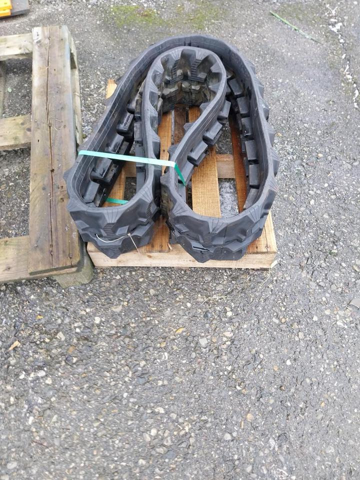 Neue Gummikette 230x96x35 Baggerkette Kette Caterpillar Takeuchi - Zinxhirët për Makineri ndërtimi: foto 2 Neue Gummikette 230x96x35 Baggerkette Kette Caterpillar Takeuchi - Zinxhirët për Makineri ndërtimi: foto 2