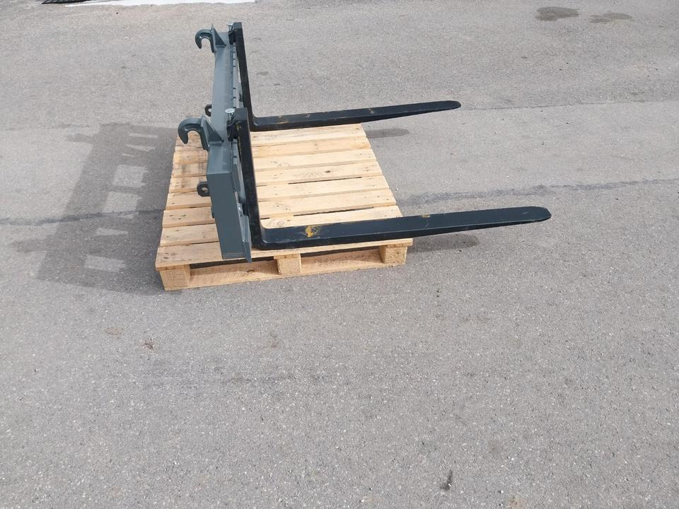 Neue Palettengabel 2,5to 1,5m breit Euro Gabel Frontlader Fendt - Pirunë: foto 3 Neue Palettengabel 2,5to 1,5m breit Euro Gabel Frontlader Fendt - Pirunë: foto 3