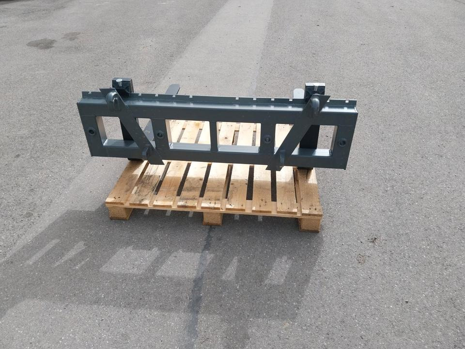 Neue Palettengabel 2,5to 1,5m breit Euro Gabel Frontlader Fendt - Pirunë: foto 4 Neue Palettengabel 2,5to 1,5m breit Euro Gabel Frontlader Fendt - Pirunë: foto 4