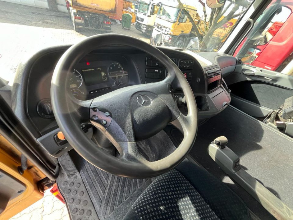 MERCEDES-BENZ Actros 1841 LS SZM - Gjysmë-kamion: foto 5 MERCEDES-BENZ Actros 1841 LS SZM - Gjysmë-kamion: foto 5