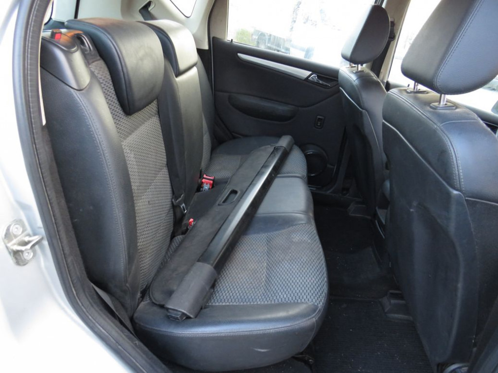 MERCEDES-BENZ A-Klasse 200 Avantgarde PKW - Kamioni: foto 3 MERCEDES-BENZ A-Klasse 200 Avantgarde PKW - Kamioni: foto 3