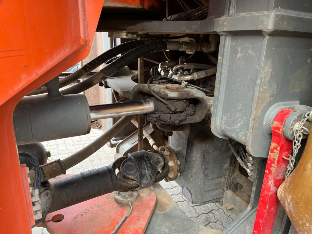 LIEBHERR Radlader L 566 Radlader - Fadrom me goma: foto 3 LIEBHERR Radlader L 566 Radlader - Fadrom me goma: foto 3