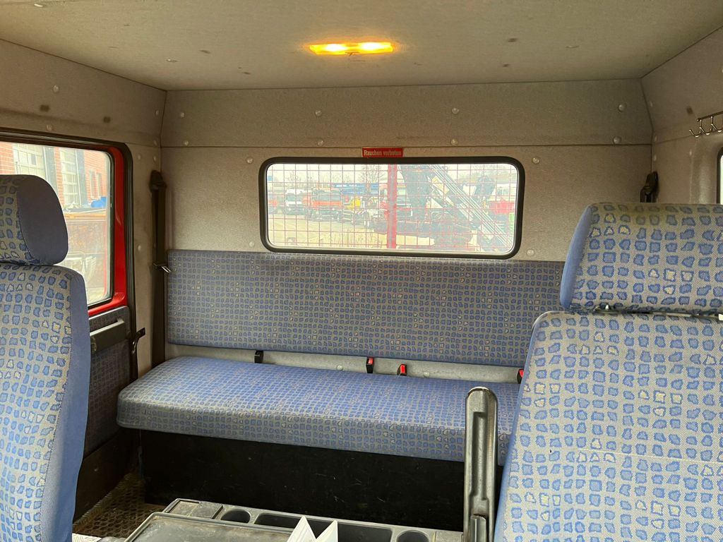 Kamion me karroceri të hapur, Kamion me vinç MAN LE 12.225 LC Pritsche Heckkran 6 Zylinder Doka Topzust: foto 7 Kamion me karroceri të hapur, Kamion me vinç MAN LE 12.225 LC Pritsche Heckkran 6 Zylinder Doka Topzust: foto 7