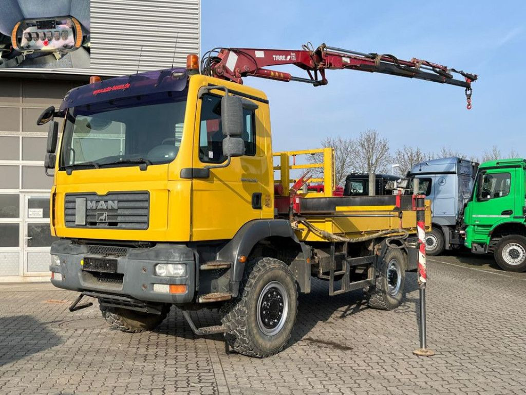MAN TG-M 18.280 4x4 Pritsche Kran Singelreifen Funkf - Kamion me karroceri të hapur, Kamion me vinç: foto 1 MAN TG-M 18.280 4x4 Pritsche Kran Singelreifen Funkf - Kamion me karroceri të hapur, Kamion me vinç: foto 1