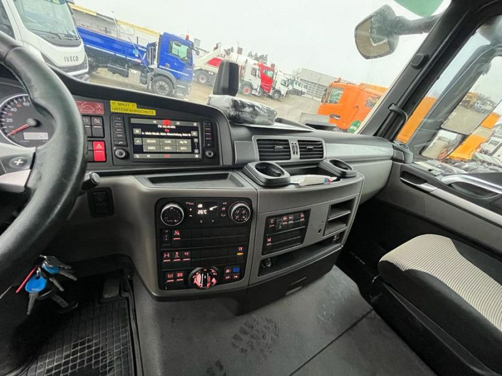 Kamion vetëngarkues MAN TG-S 26.460 6x2-2 BL Abrollkipper Meiller, Funk: foto 14