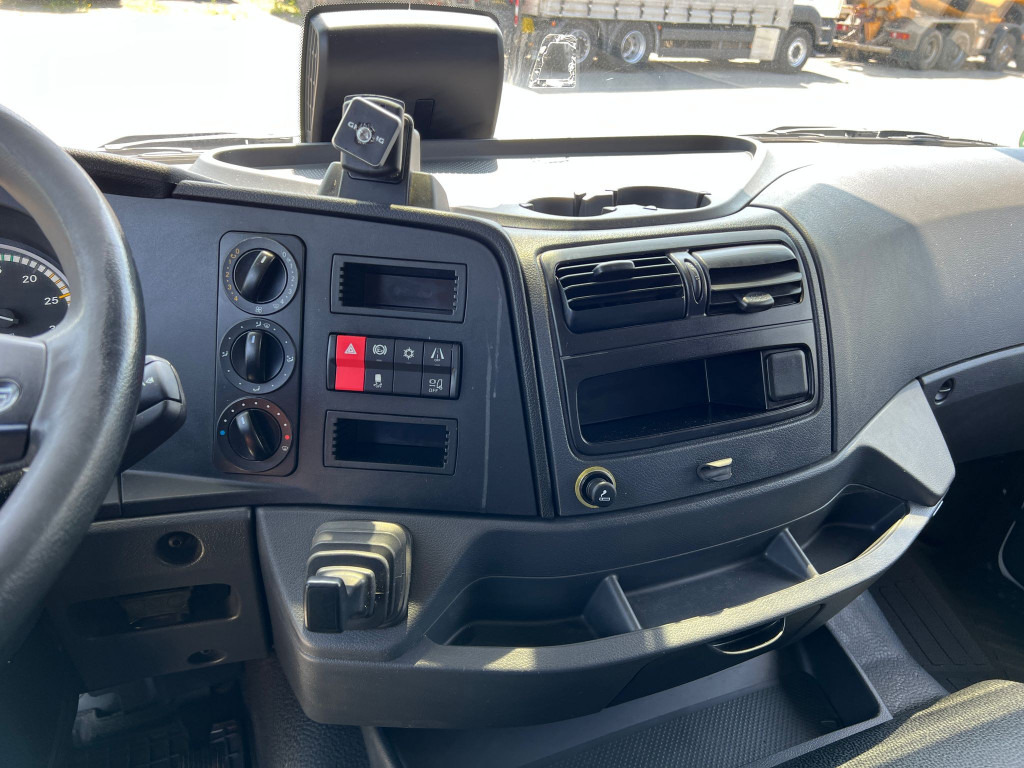 Kamion frigorifer MERCEDES-BENZ Atego 1224 L  Kühlkoffer LBW Tiefkühler 6,2m LBW: foto 12