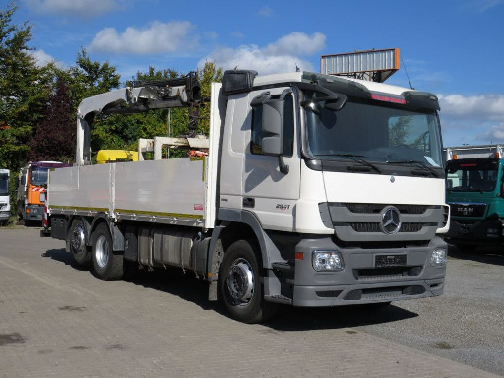 Mercedes-Benz Actros 2541 L6x2 Pritsche Heckkran Funk - Kamion me vinç, Kamion me karroceri të hapur: foto 3 Mercedes-Benz Actros 2541 L6x2 Pritsche Heckkran Funk - Kamion me vinç, Kamion me karroceri të hapur: foto 3