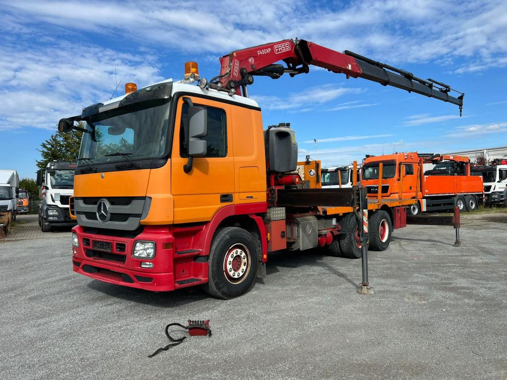 Mercedes-Benz Actros 2646 L 6x4 Pritsche Kran Fassi 450 45m/t - Kamion me vinç, Kamion me karroceri të hapur: foto 1 Mercedes-Benz Actros 2646 L 6x4 Pritsche Kran Fassi 450 45m/t - Kamion me vinç, Kamion me karroceri të hapur: foto 1