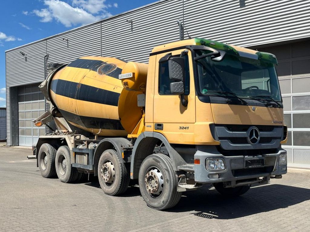 Mercedes-Benz Actros 3241 B 8x4 Betonmischer Liebherr, Deutsc - Kamion vetëngarkues: foto 2 Mercedes-Benz Actros 3241 B 8x4 Betonmischer Liebherr, Deutsc - Kamion vetëngarkues: foto 2