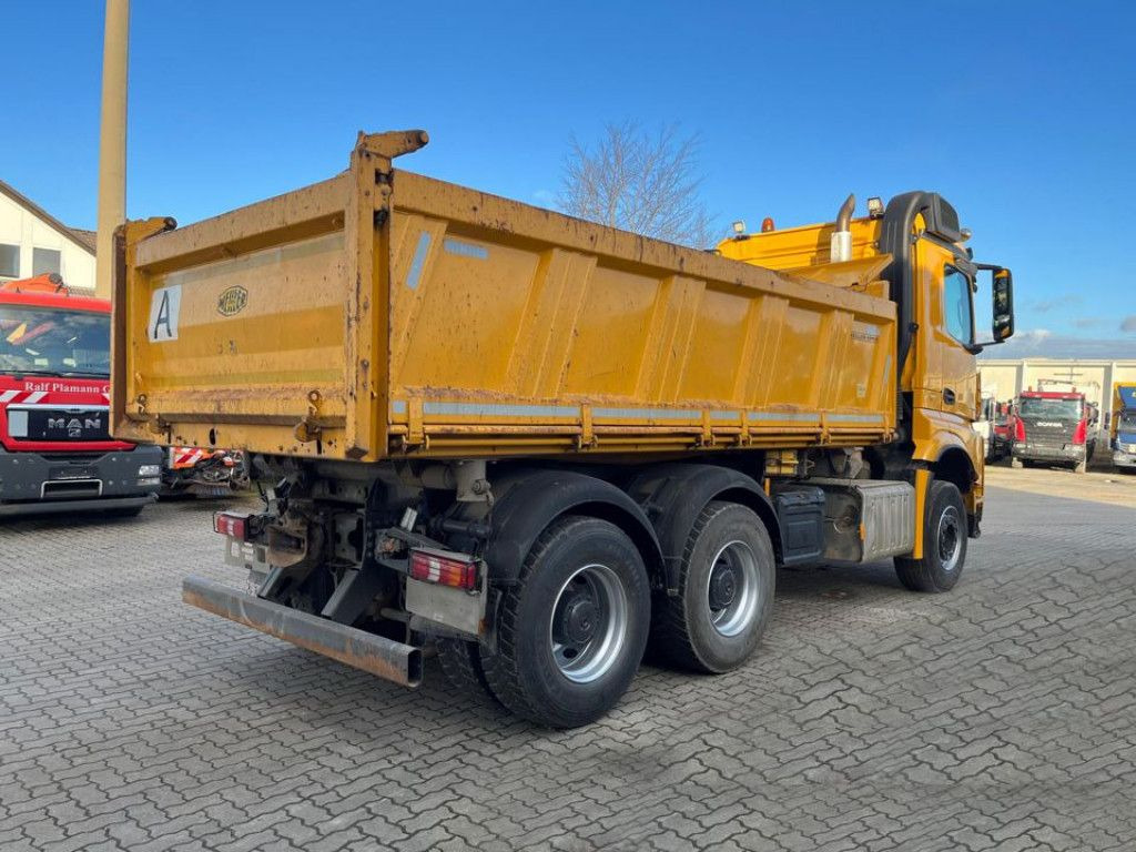 Mercedes-Benz Arocs 2663 6x4 3-Achs Kipper Meiller Bordmatik - Kamion vetëshkarkues: foto 5 Mercedes-Benz Arocs 2663 6x4 3-Achs Kipper Meiller Bordmatik - Kamion vetëshkarkues: foto 5
