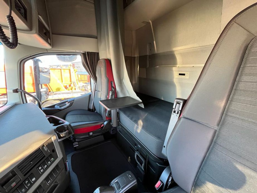 VOLVO (S) Truck FH 500 6x2 Abrollkipper Funkfernbedienung - Kamion vetëngarkues: foto 3 VOLVO (S) Truck FH 500 6x2 Abrollkipper Funkfernbedienung - Kamion vetëngarkues: foto 3