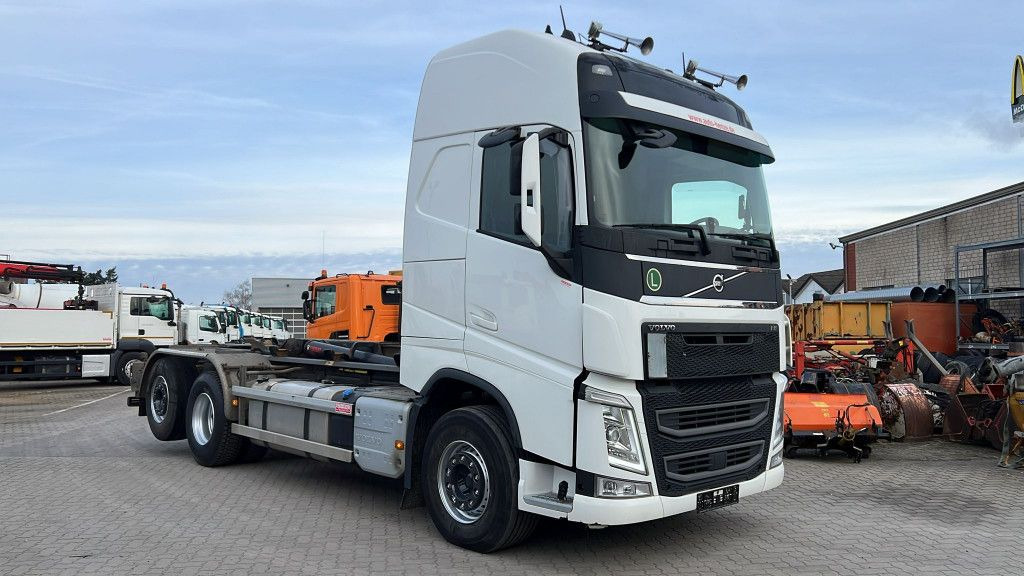 Volvo FH 500 6x2 Abrollkipper Funkfernbedienung - Kamion vetëngarkues: foto 2 Volvo FH 500 6x2 Abrollkipper Funkfernbedienung - Kamion vetëngarkues: foto 2