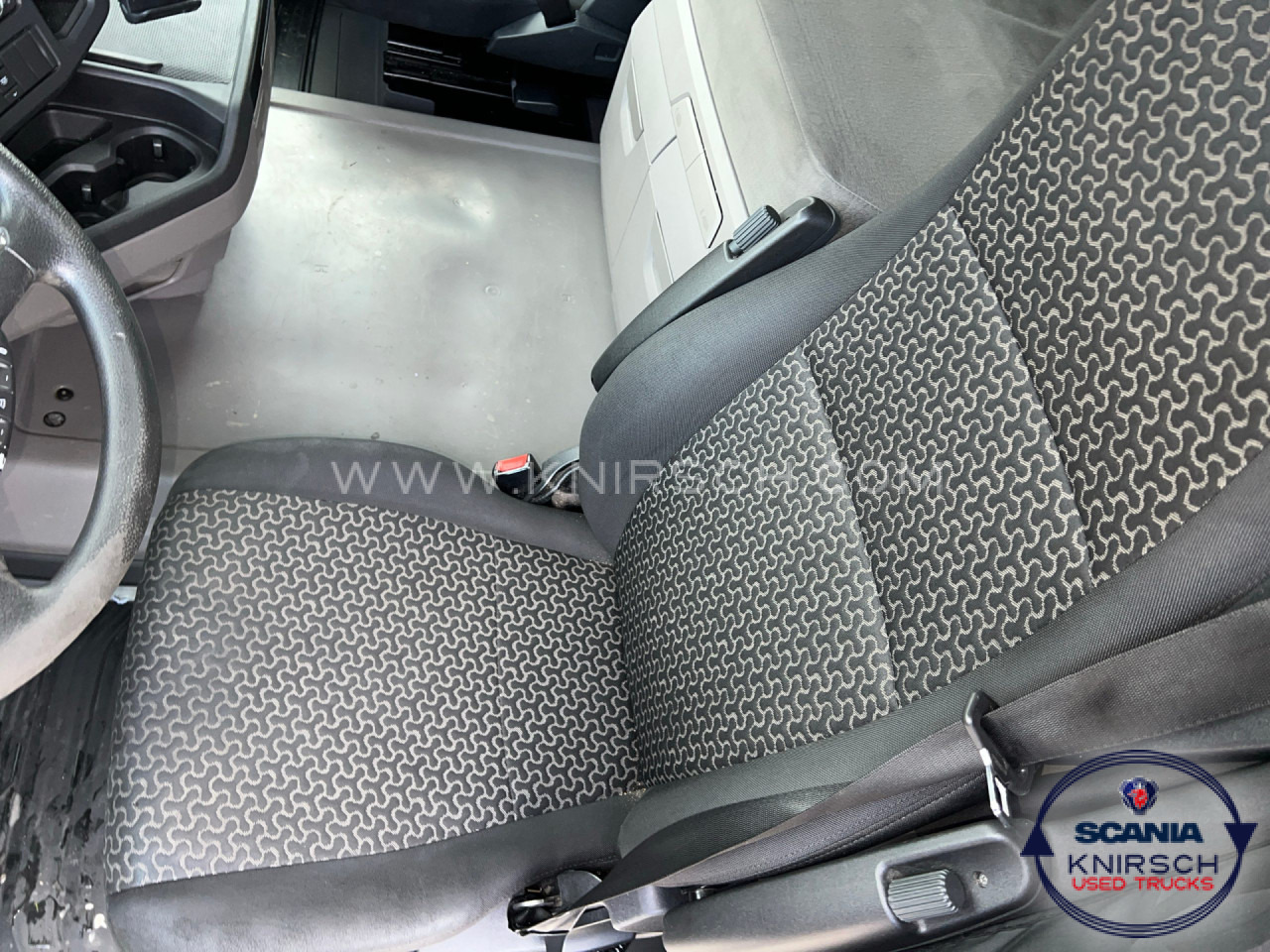 SCANIA R450A4X2NA PTO ADR FL - Gjysmë-kamion: foto 4 SCANIA R450A4X2NA PTO ADR FL - Gjysmë-kamion: foto 4