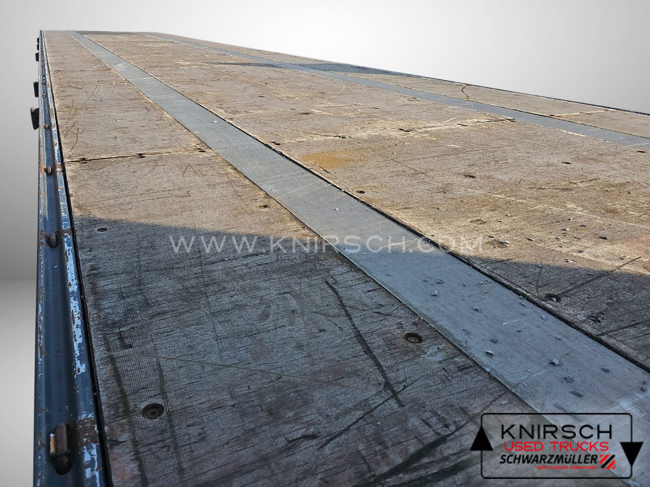 SCHWARZMUELLER J-3A-80 Plateausattel - Rimorkio e hapur/ Platformë: foto 2 SCHWARZMUELLER J-3A-80 Plateausattel - Rimorkio e hapur/ Platformë: foto 2