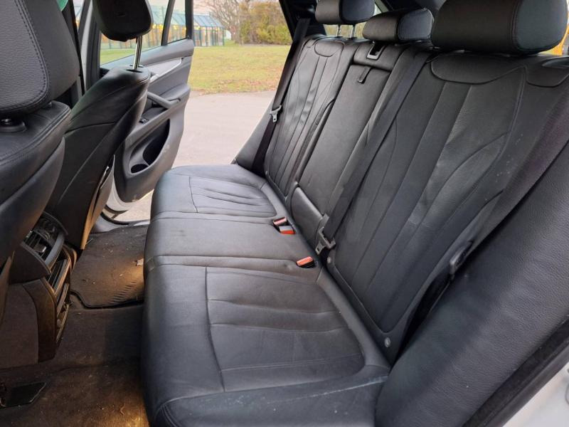 SUV BMW X5: foto 33