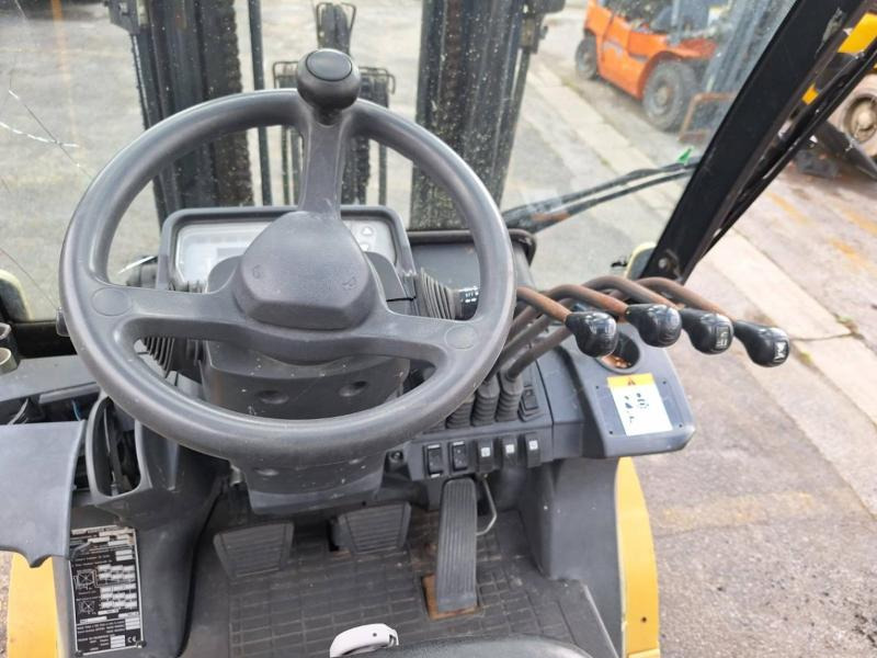 Pirun më gaz Caterpillar GP25N: foto 8