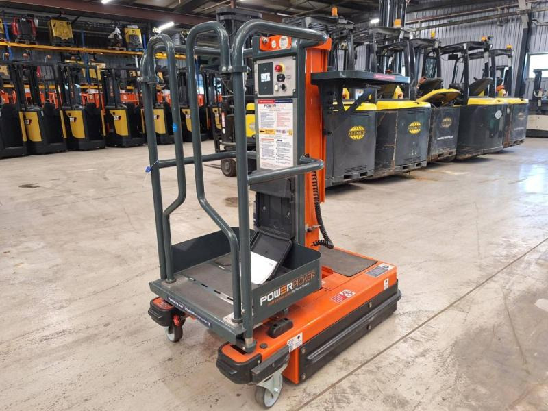 JLG POWER PICKER - Ngritës me direk vertikal: foto 2 JLG POWER PICKER - Ngritës me direk vertikal: foto 2