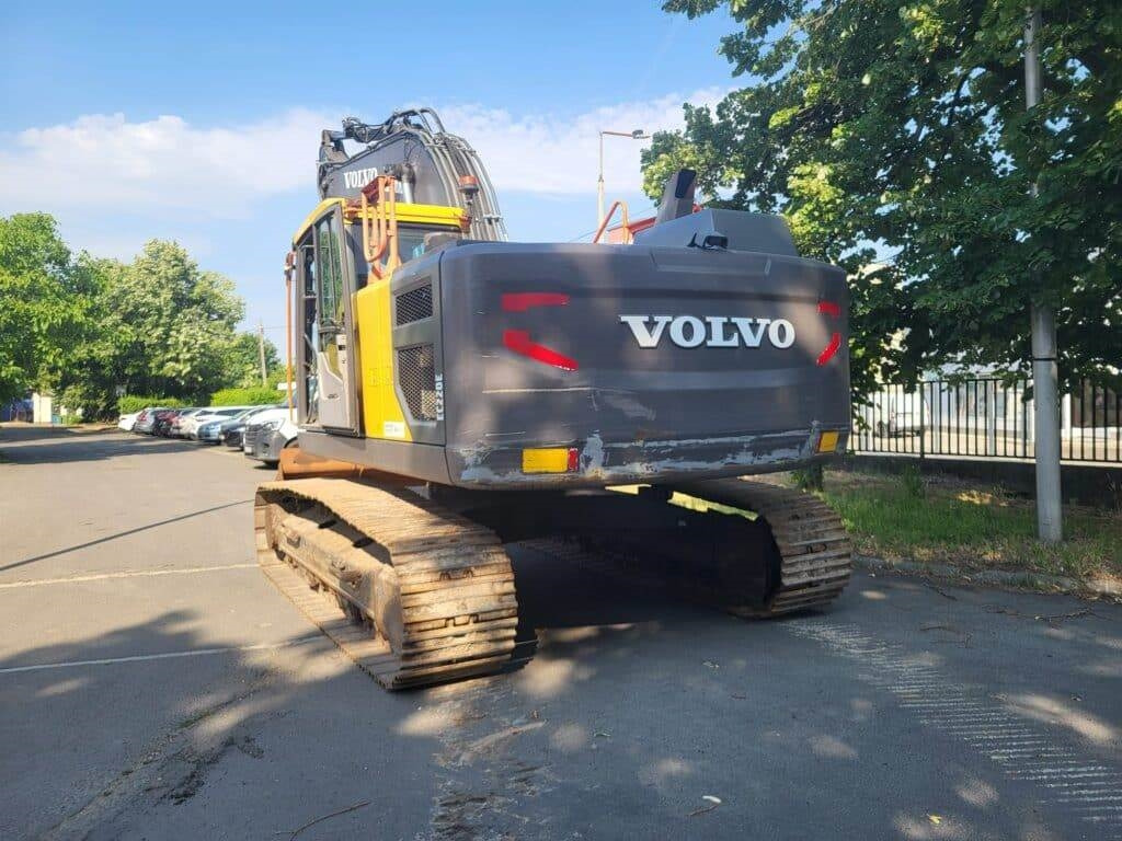 Volvo EC220EL - Ekskavator me zinxhirë: foto 3 Volvo EC220EL - Ekskavator me zinxhirë: foto 3