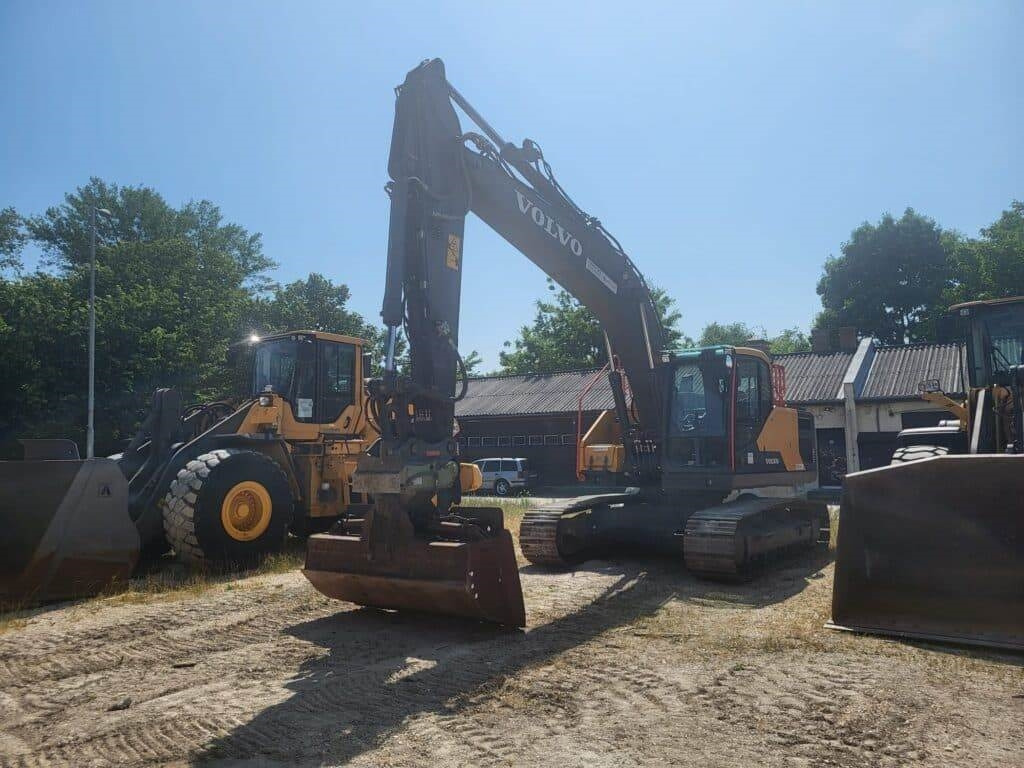 Volvo EC220EL - Ekskavator me zinxhirë: foto 4 Volvo EC220EL - Ekskavator me zinxhirë: foto 4