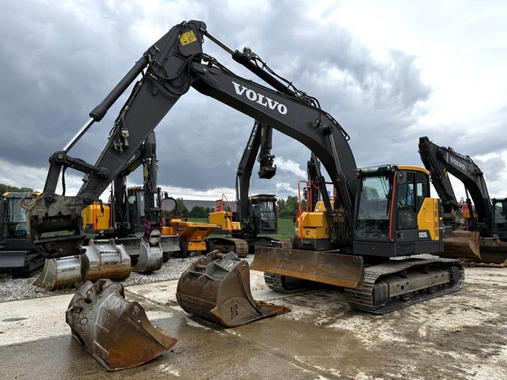 Volvo ECR235EL - Ekskavator me zinxhirë: foto 4 Volvo ECR235EL - Ekskavator me zinxhirë: foto 4