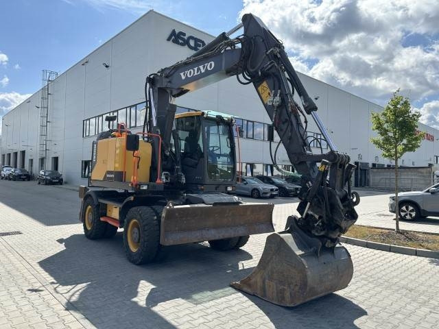 Volvo EWR150E - Ekskavator me goma: foto 1 Volvo EWR150E - Ekskavator me goma: foto 1