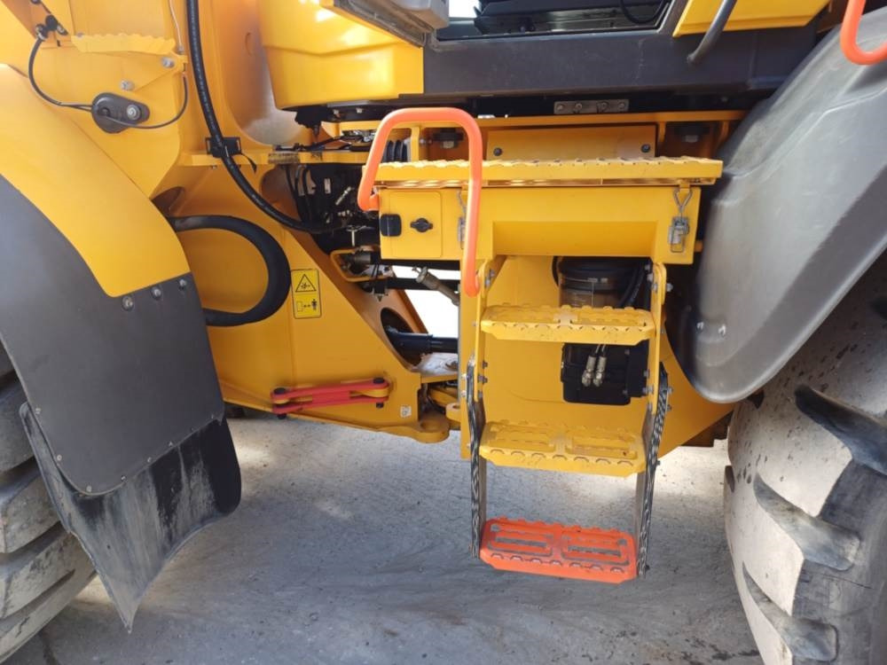 Fadrom me goma Volvo L110H: foto 6