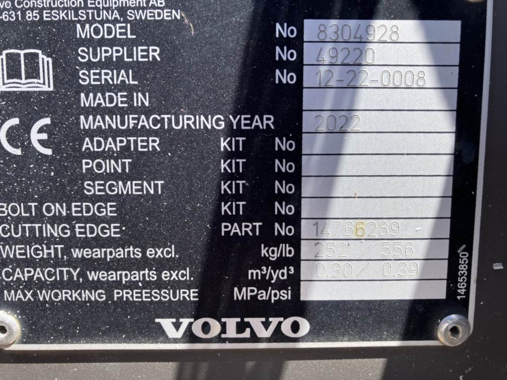 Volvo Tieflöffel mit Messer S50 - Fadromë me shkarkim nga prapa: foto 5 Volvo Tieflöffel mit Messer S50 - Fadromë me shkarkim nga prapa: foto 5