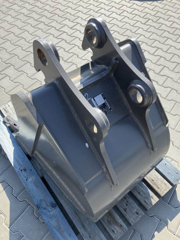 Volvo Tieflöffel mit Zähnen - Festanbau - Fadromë me shkarkim nga prapa: foto 3 Volvo Tieflöffel mit Zähnen - Festanbau - Fadromë me shkarkim nga prapa: foto 3