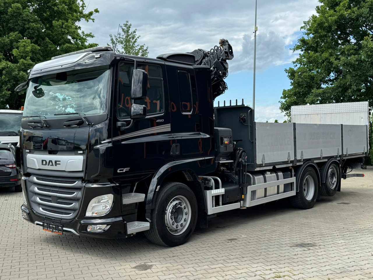DAF CF 450 FAN 6x2 Pritsche mit Kran HIAB 188 E-6 - Kamion me karroceri të hapur, Kamion me vinç: foto 3 DAF CF 450 FAN 6x2 Pritsche mit Kran HIAB 188 E-6 - Kamion me karroceri të hapur, Kamion me vinç: foto 3