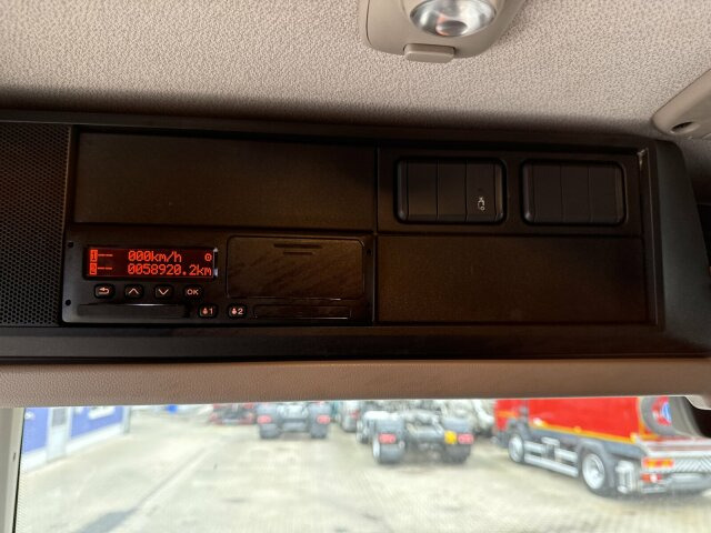 DAF CF 450 FAN 6x2 Pritsche mit Kran HIAB 188 E-6 - Kamion me vinç: foto 4 DAF CF 450 FAN 6x2 Pritsche mit Kran HIAB 188 E-6 - Kamion me vinç: foto 4