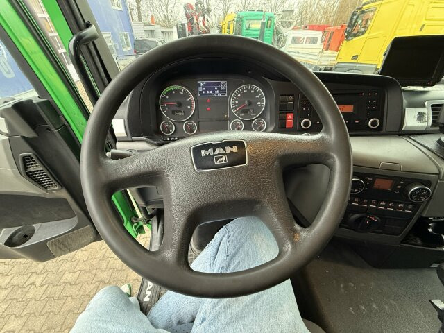 Gjysmë-kamion MAN TGS 18.440 4x4H Eur 5 Sattelzugmaschine: foto 12 Gjysmë-kamion MAN TGS 18.440 4x4H Eur 5 Sattelzugmaschine: foto 12