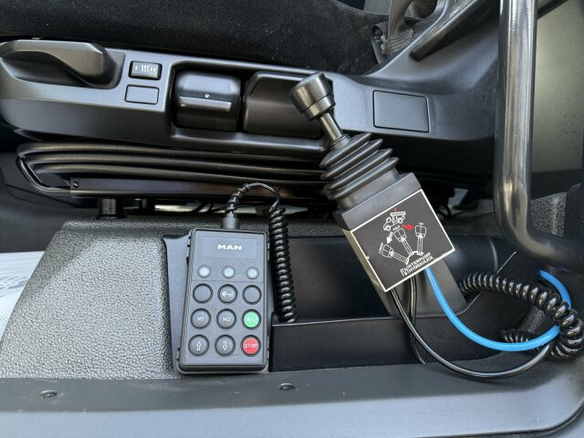 MAN TGX 18.510 SZM mit Kipphydraulik - Gjysmë-kamion: foto 5 MAN TGX 18.510 SZM mit Kipphydraulik - Gjysmë-kamion: foto 5