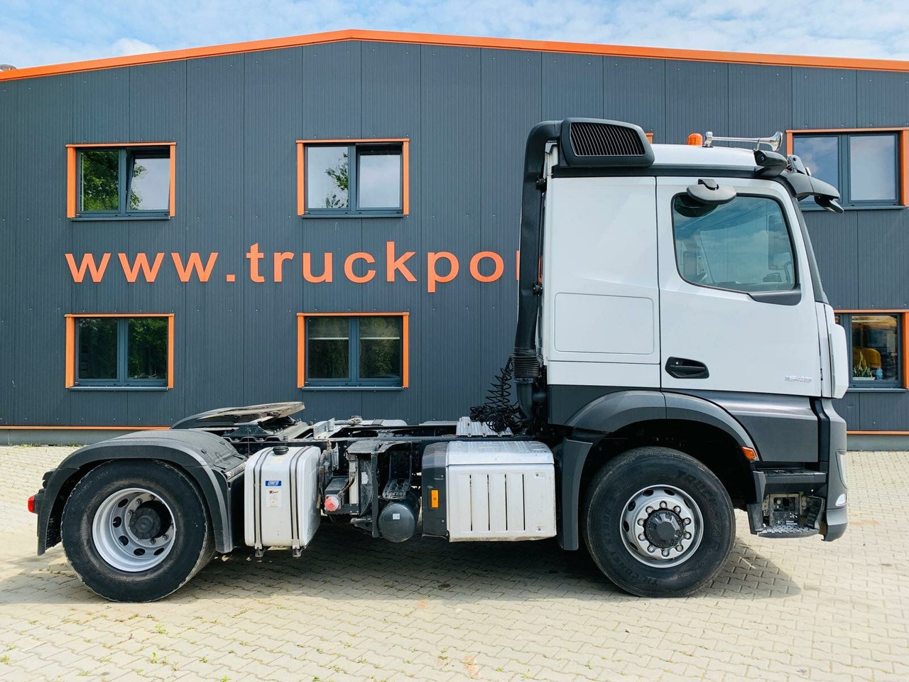 Mercedes-Benz Arocs 1846 LS 4x4 HAD *Kipphyd. Euro6 Blatt/Luft - Gjysmë-kamion: foto 4 Mercedes-Benz Arocs 1846 LS 4x4 HAD *Kipphyd. Euro6 Blatt/Luft - Gjysmë-kamion: foto 4