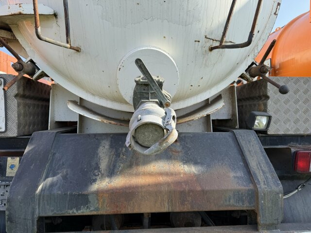 Hüffermann HSD181D Tankanhänger für nicht GGVS Güter - Rimorkio me bot: foto 2 Hüffermann HSD181D Tankanhänger für nicht GGVS Güter - Rimorkio me bot: foto 2