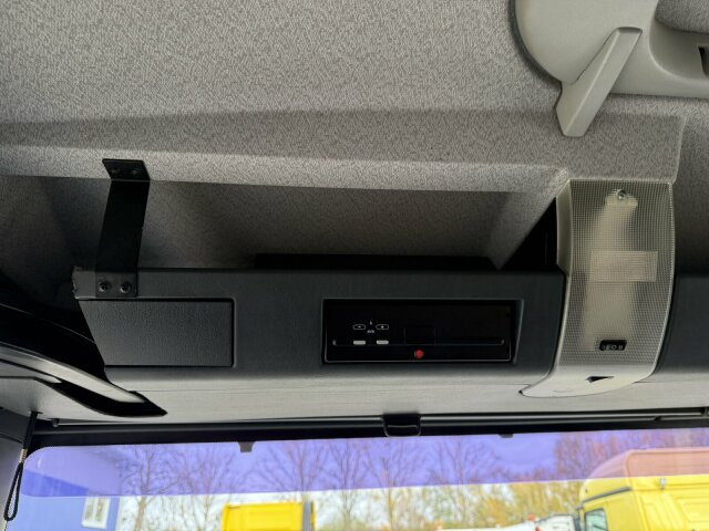 MAN TGA 18.360 4x2 HD-Kanalreiniger ASSMANN 6500 L - Kamion me vakuum: foto 4 MAN TGA 18.360 4x2 HD-Kanalreiniger ASSMANN 6500 L - Kamion me vakuum: foto 4