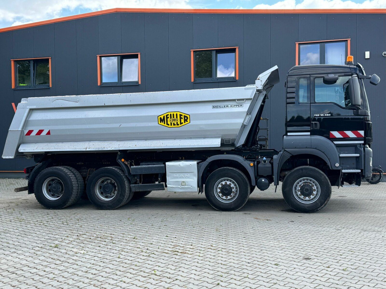 MAN TGS 35.460 8x6 BB Muldenkipper Meiller - Kamion vetëshkarkues: foto 4 MAN TGS 35.460 8x6 BB Muldenkipper Meiller - Kamion vetëshkarkues: foto 4