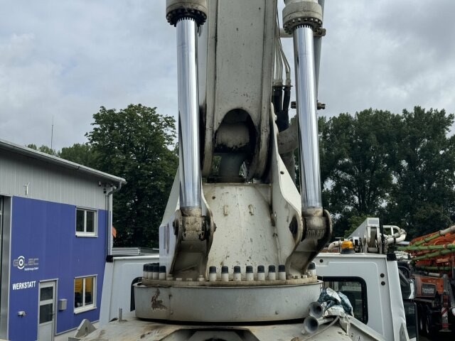 Mercedes-Benz ACTROS 3240 8x4 Betonpumpe PUTZMEISTER BSF 42 M - Pompë betoni: foto 2 Mercedes-Benz ACTROS 3240 8x4 Betonpumpe PUTZMEISTER BSF 42 M - Pompë betoni: foto 2