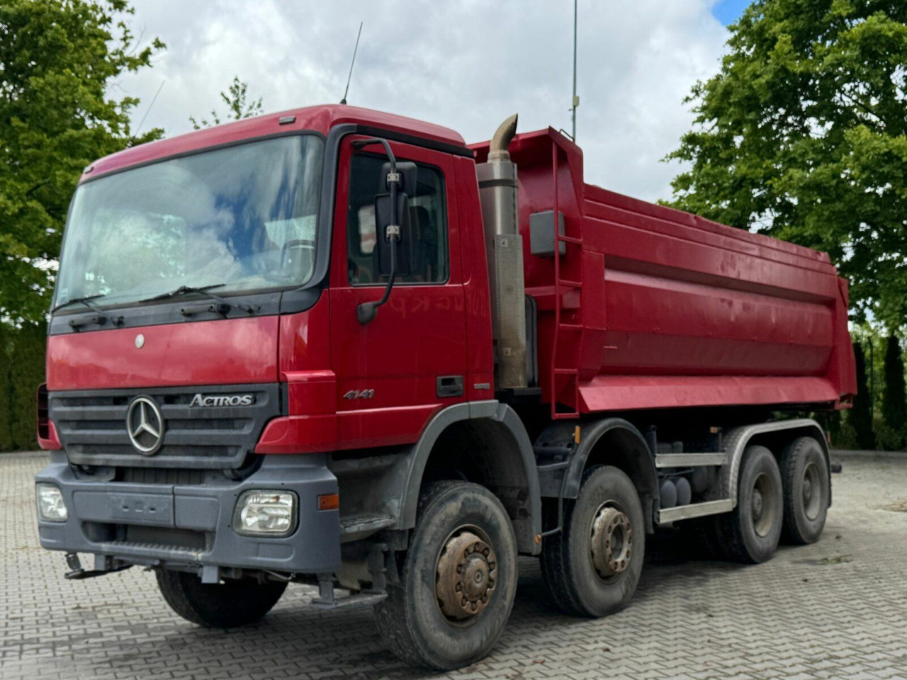 Mercedes-Benz ACTROS 4141 EURO4 8x8 Muldenkipper - Kamion vetëshkarkues: foto 2 Mercedes-Benz ACTROS 4141 EURO4 8x8 Muldenkipper - Kamion vetëshkarkues: foto 2