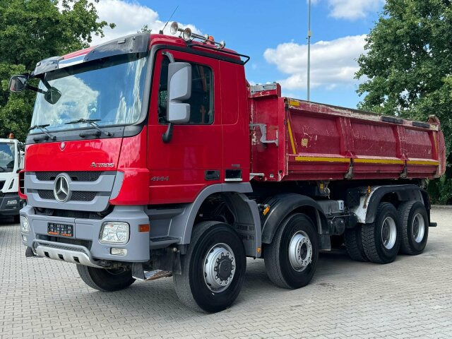 Mercedes-Benz ACTROS 4144 8x6 EURO5 Kipper mit Bordmatik - Kamion vetëshkarkues: foto 1 Mercedes-Benz ACTROS 4144 8x6 EURO5 Kipper mit Bordmatik - Kamion vetëshkarkues: foto 1