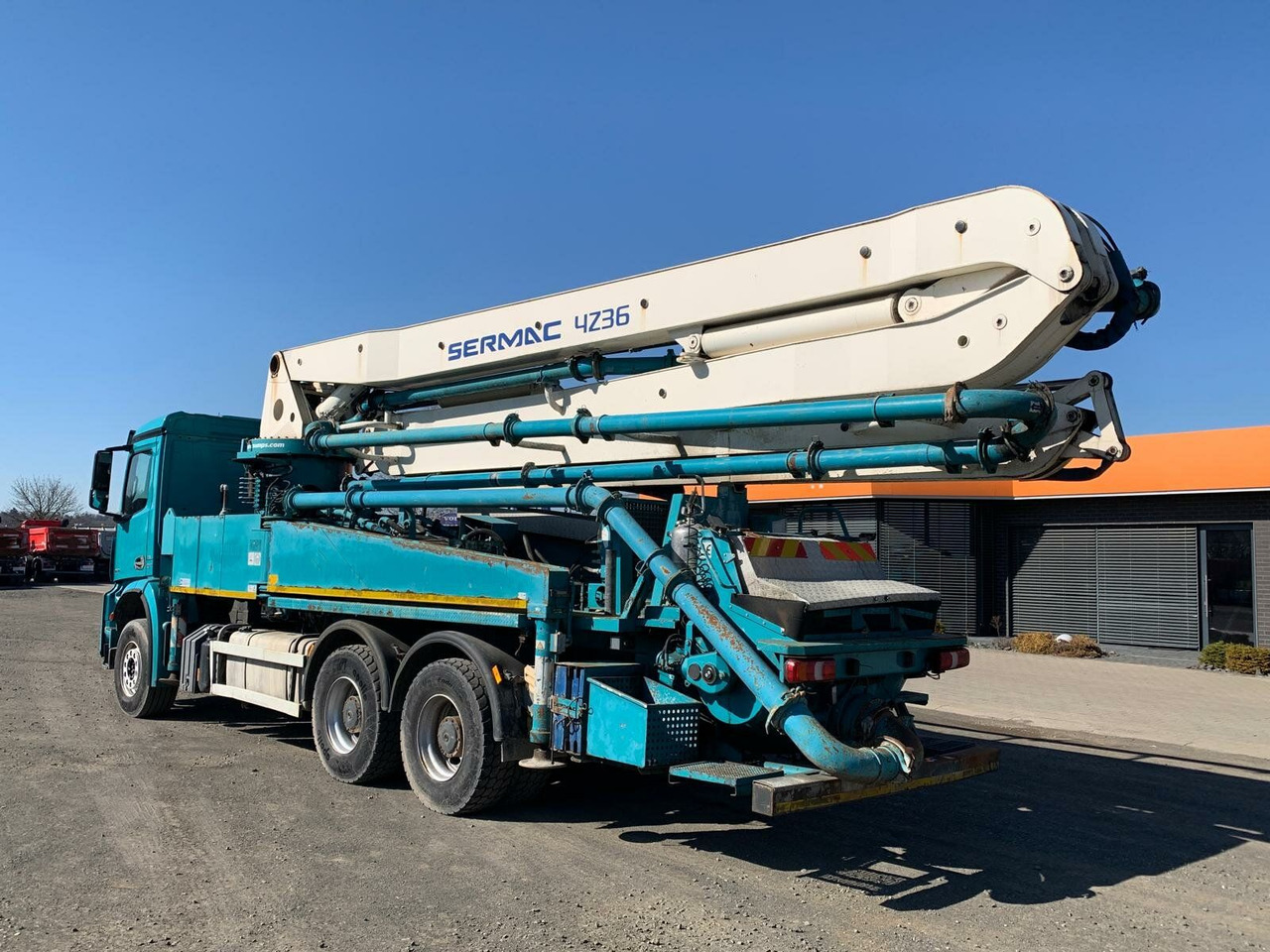 Mercedes-Benz AROCS 2636 6x4 Euro 6 Betonpumpe SERMAC 4Z36 - Pompë betoni: foto 3 Mercedes-Benz AROCS 2636 6x4 Euro 6 Betonpumpe SERMAC 4Z36 - Pompë betoni: foto 3