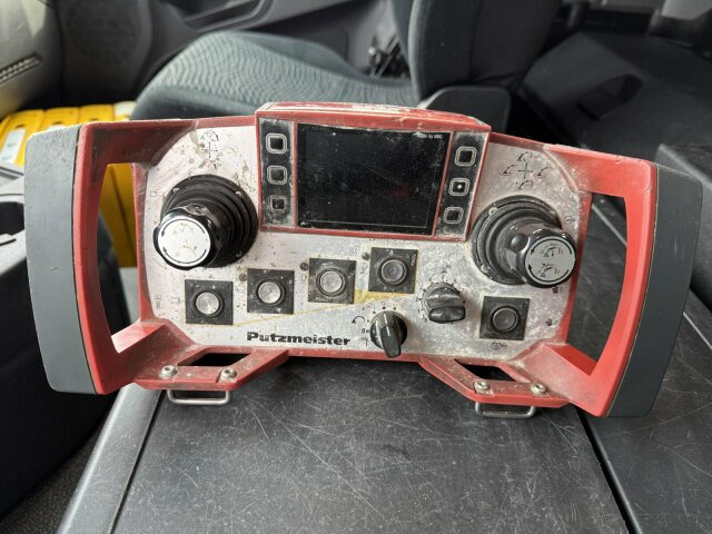 Mercedes-Benz AROCS 3251 8x4 Putzmeister BSF 46-5.16 HLS - Pompë betoni: foto 5 Mercedes-Benz AROCS 3251 8x4 Putzmeister BSF 46-5.16 HLS - Pompë betoni: foto 5