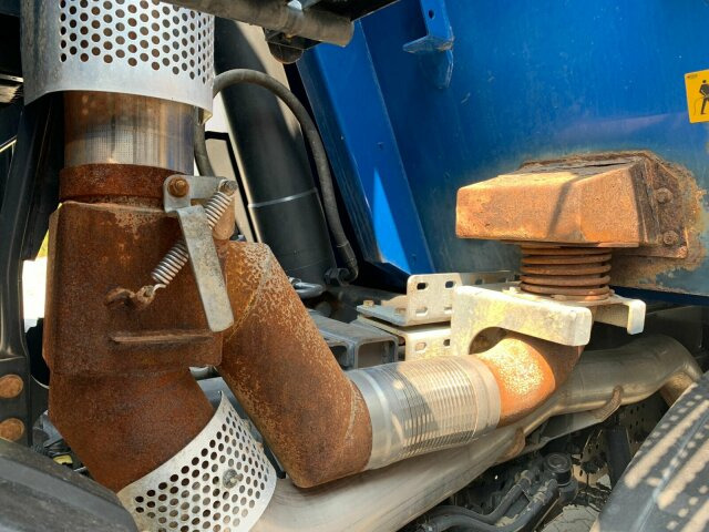 Mercedes-Benz AROCS 4145 8x8 EURO6 Muldenkipper TOP! - Kamion vetëshkarkues: foto 4 Mercedes-Benz AROCS 4145 8x8 EURO6 Muldenkipper TOP! - Kamion vetëshkarkues: foto 4