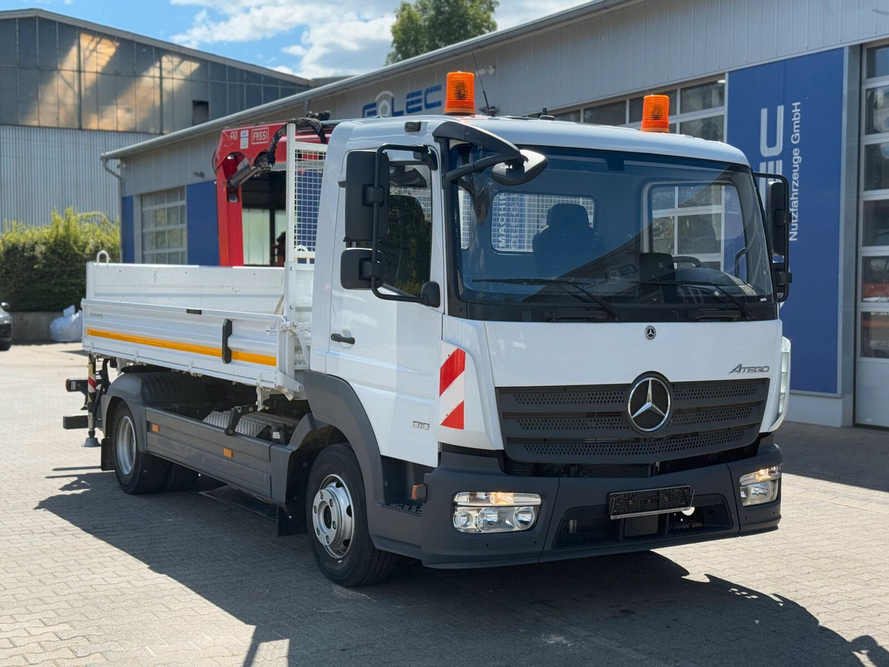 Mercedes-Benz ATEGO 818 4x2 Euro 6 Kipper Kran FASSI F65B.0.22 - Kamioncine vetëshkarkuese: foto 1 Mercedes-Benz ATEGO 818 4x2 Euro 6 Kipper Kran FASSI F65B.0.22 - Kamioncine vetëshkarkuese: foto 1