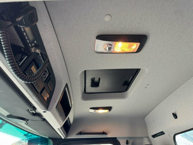 Mercedes-Benz Arocs 3351 6x6 Kipper Bordmatic Meiller - Kamion vetëshkarkues: foto 4 Mercedes-Benz Arocs 3351 6x6 Kipper Bordmatic Meiller - Kamion vetëshkarkues: foto 4