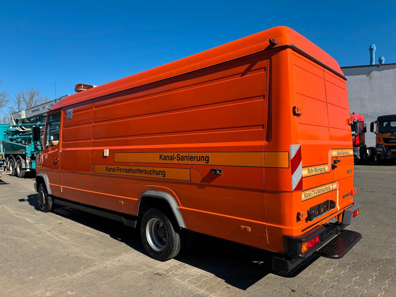 Mercedes-Benz Vario 614D TV Inspektionsanl RCA RAUSCH ELKA 600 - Kamion me vakuum: foto 5 Mercedes-Benz Vario 614D TV Inspektionsanl RCA RAUSCH ELKA 600 - Kamion me vakuum: foto 5