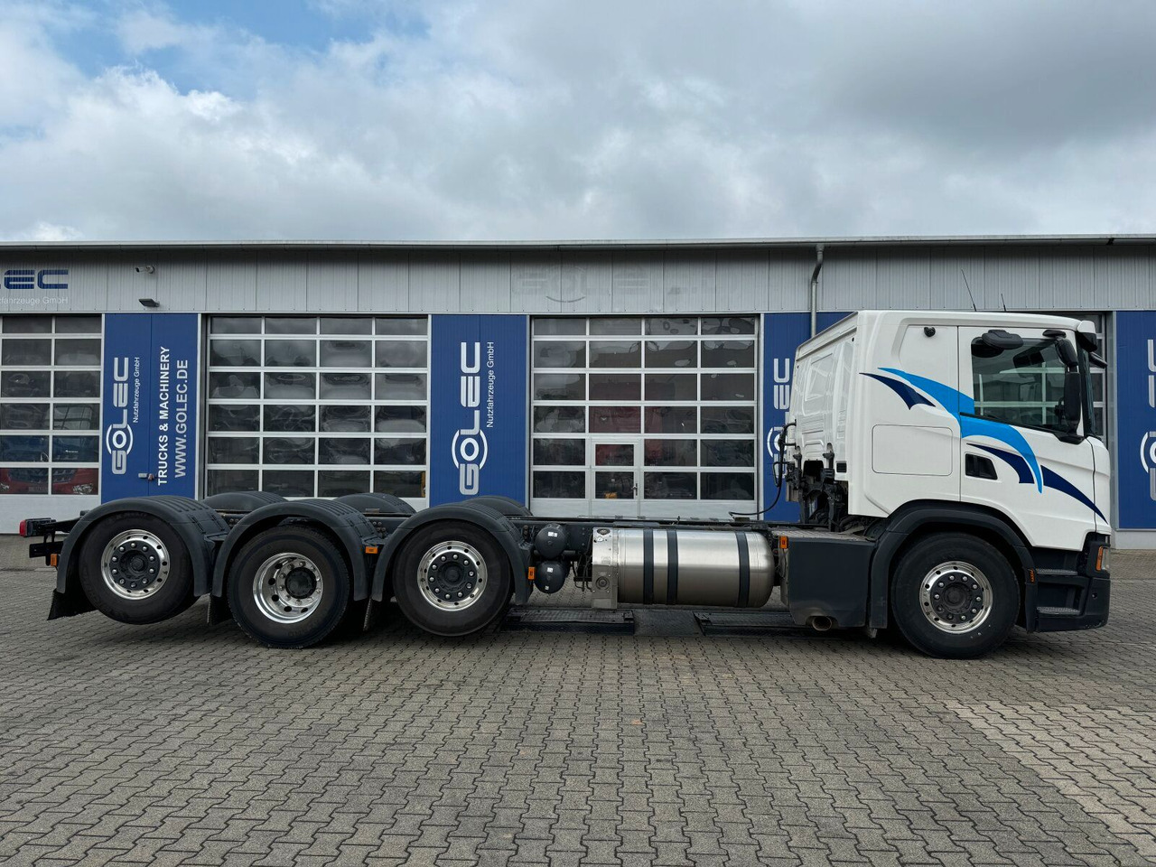 Scania G 410 B8x2*6 NB LNG Fahrgestell Nebenantrieb - Kamion kabinë-shasi, Kamion me vinç: foto 4 Scania G 410 B8x2*6 NB LNG Fahrgestell Nebenantrieb - Kamion kabinë-shasi, Kamion me vinç: foto 4