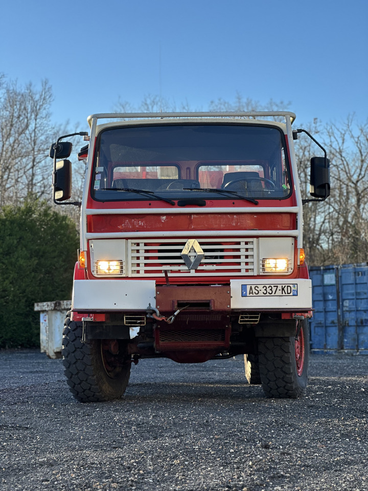 Renault M 210 - Zjarrfikëse: foto 1 Renault M 210 - Zjarrfikëse: foto 1